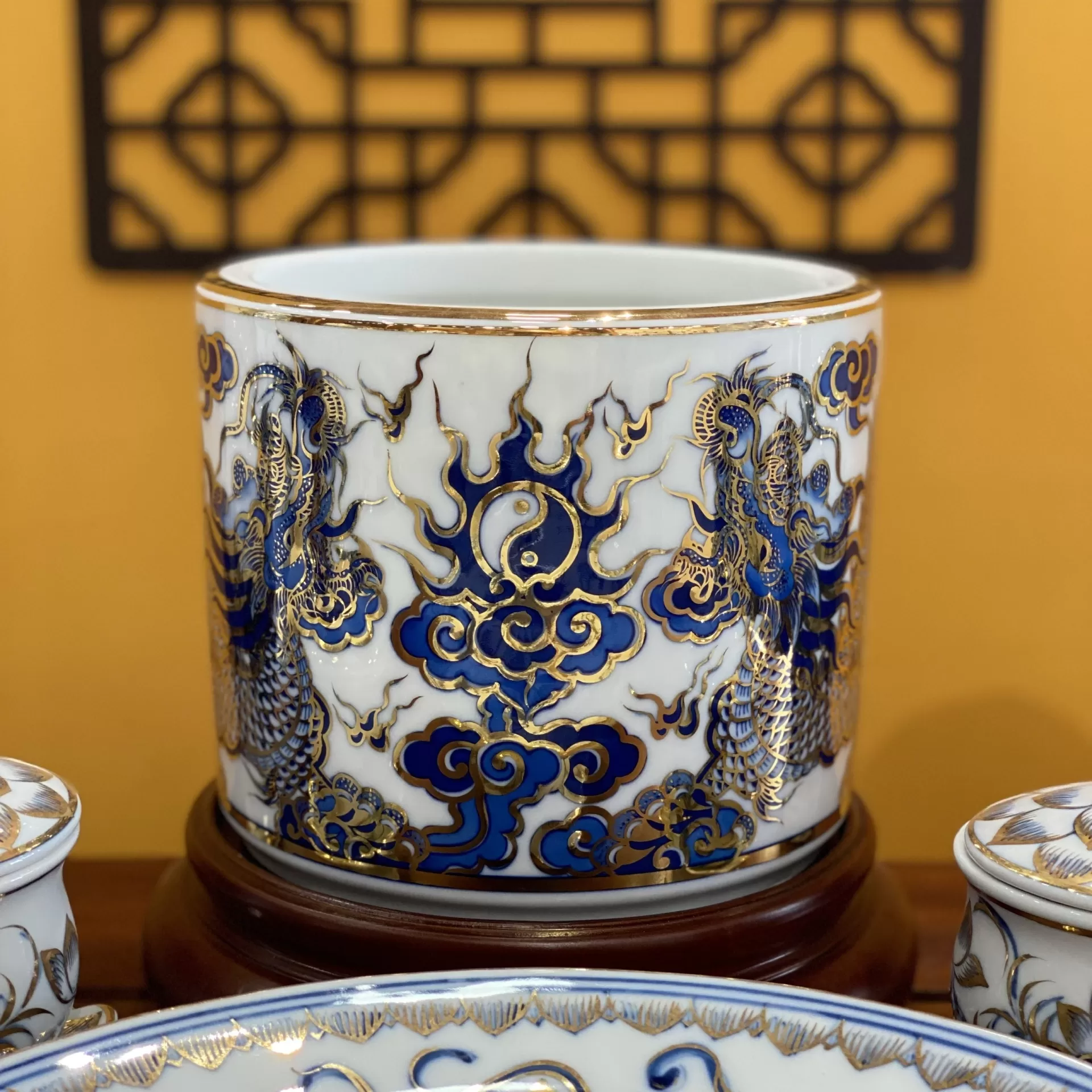 Bát Hương Phú Quý Vàng Kim Men Lam