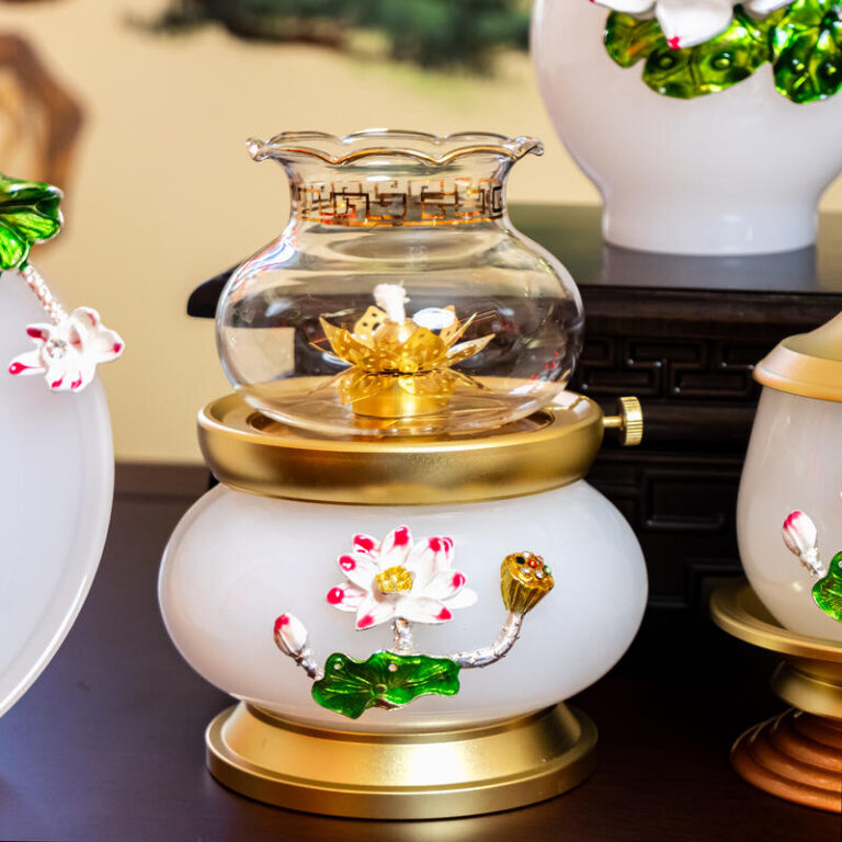 Trọn bộ đồ thờ ngọc viền đồng hoa sen  trắng