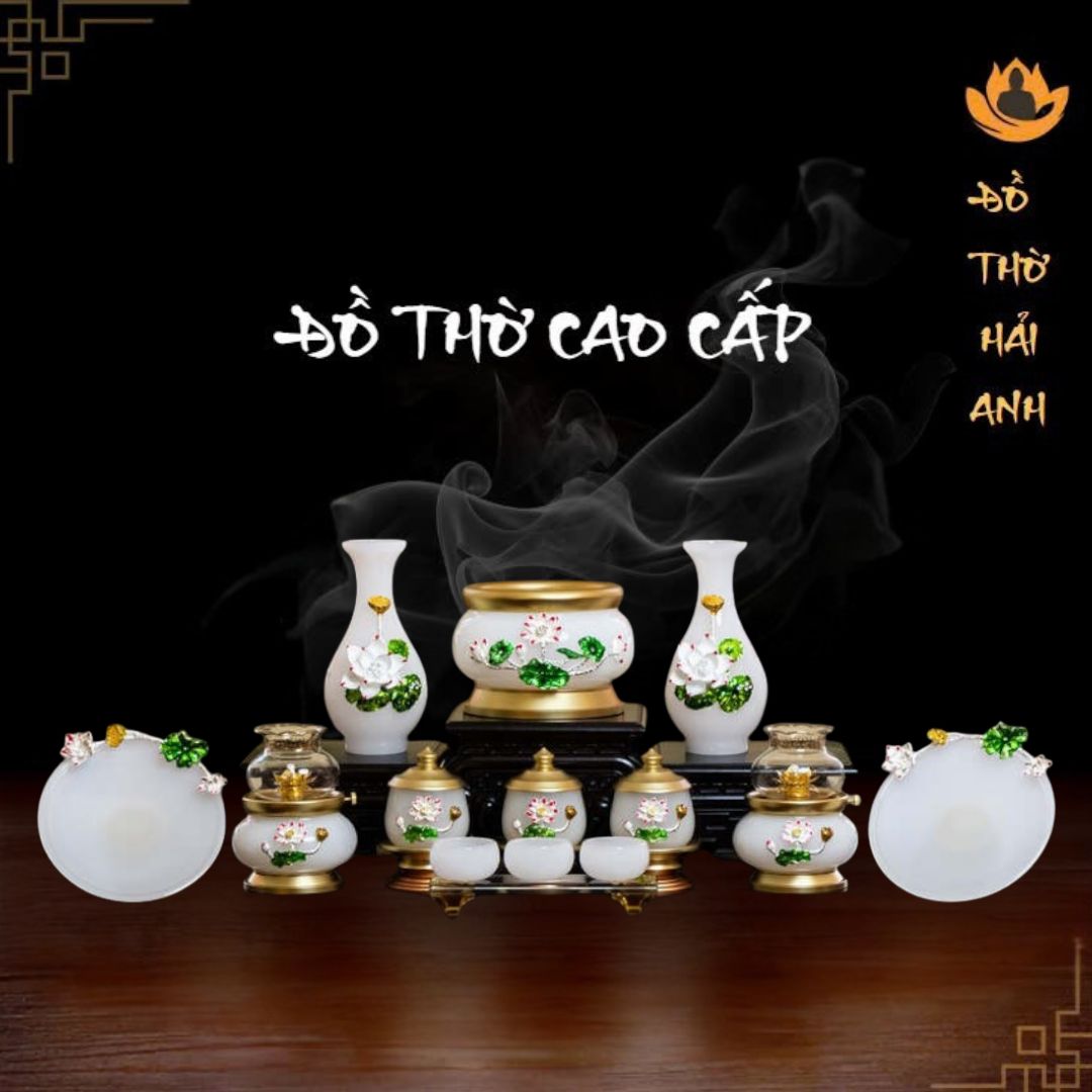 Trọn bộ đồ thờ ngọc viền đồng hoa sen  trắng