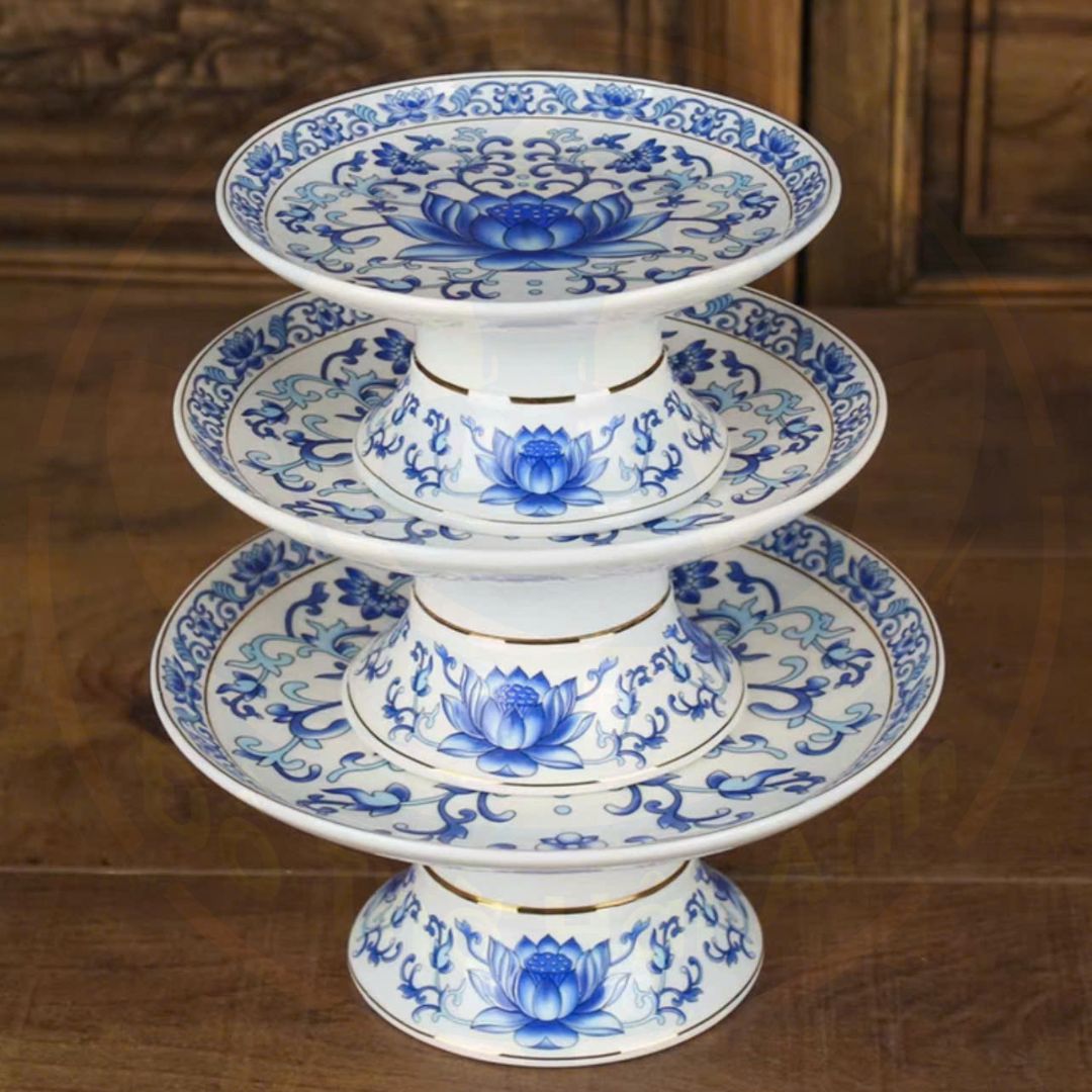 Mâm bồng thờ cúng hoa sen trắng xanh