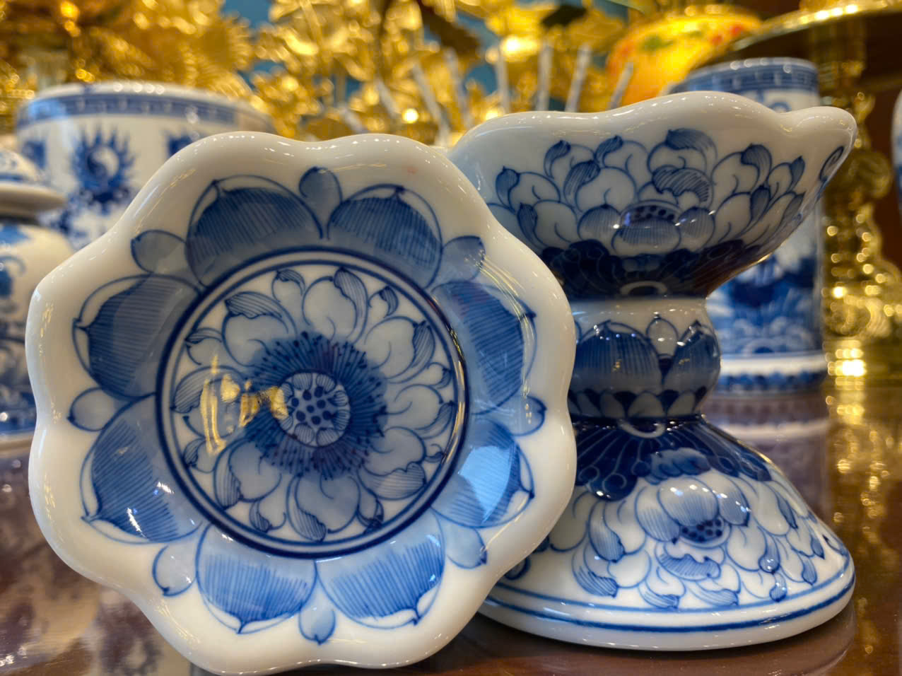 Chân Nến Sen Phú Qúy Men Lam