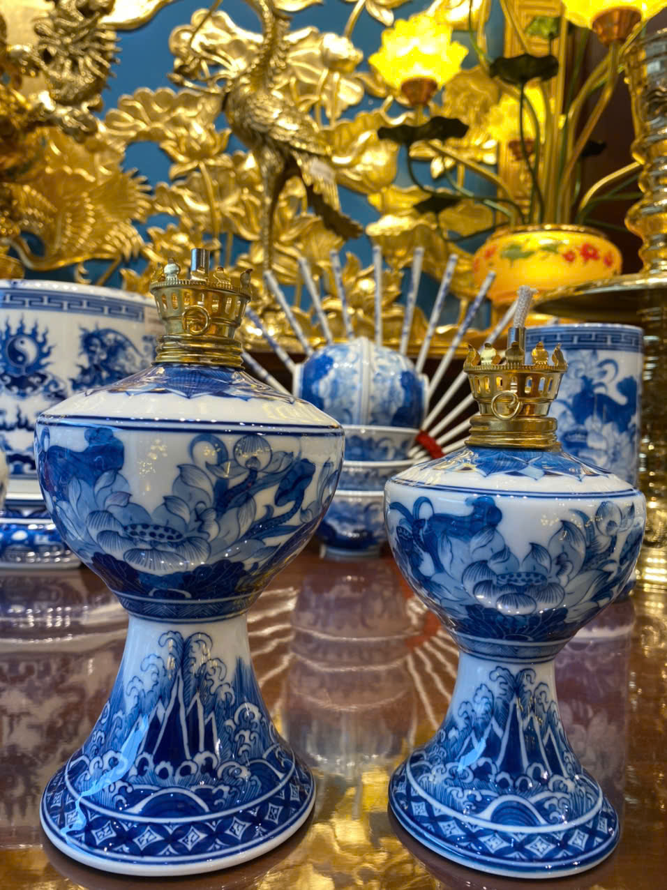 Đèn Aladanh Sen Phú Quý Men Lam