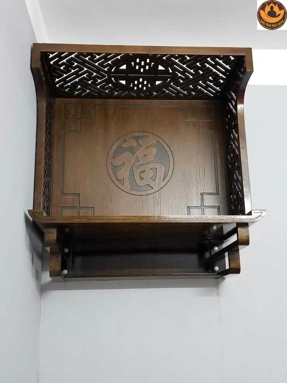Bàn Thờ Treo Tường