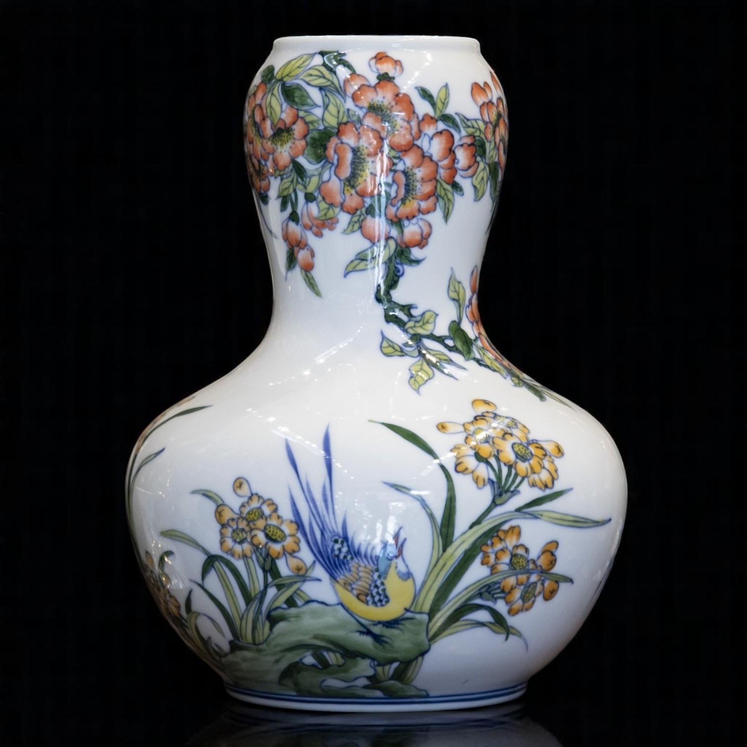 Bình gốm hạo tiết cây cỏ hoa lá nở rộ