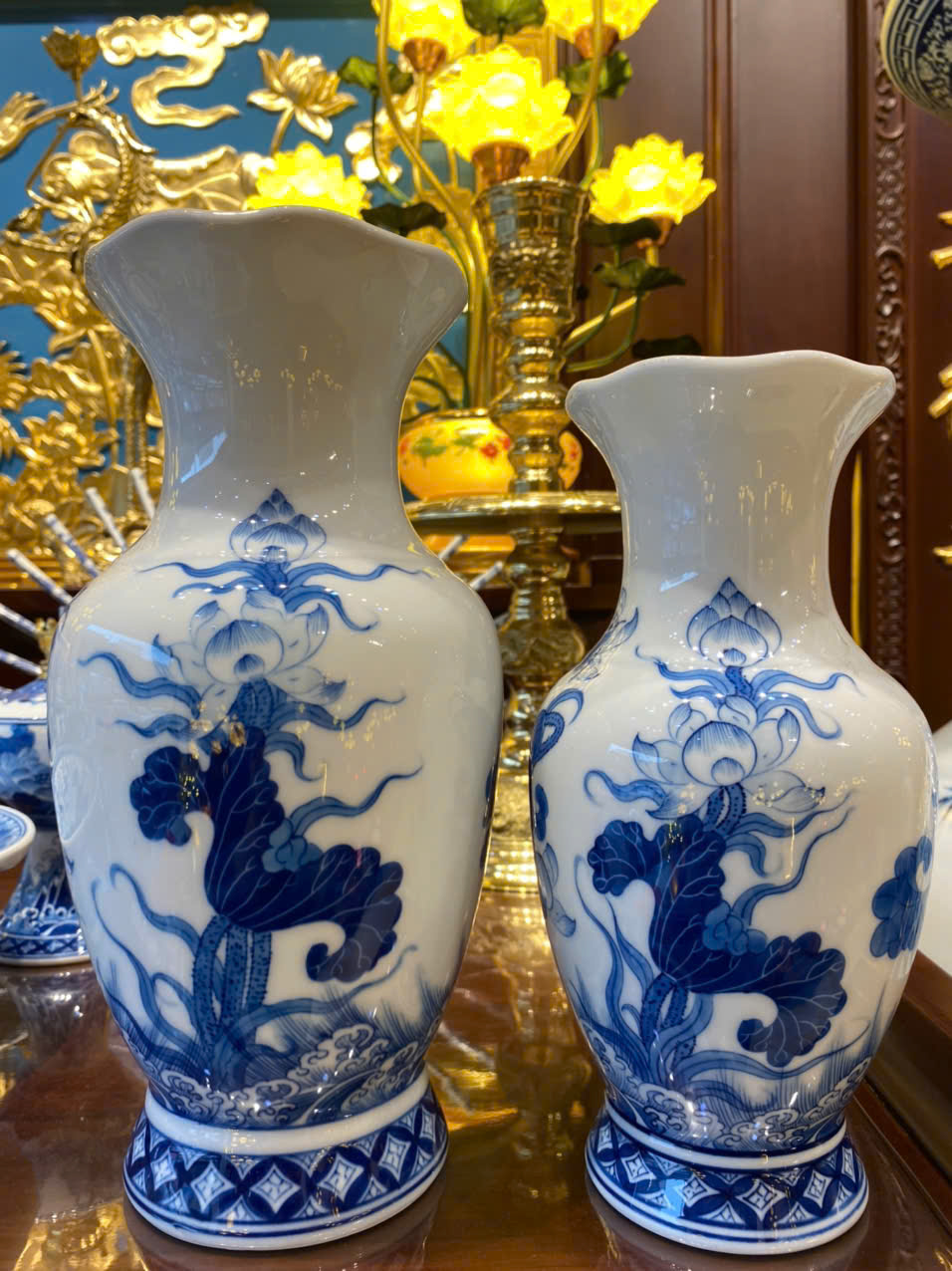 Lọ Lượn Miệng Sen Phú Qúy Men Lam