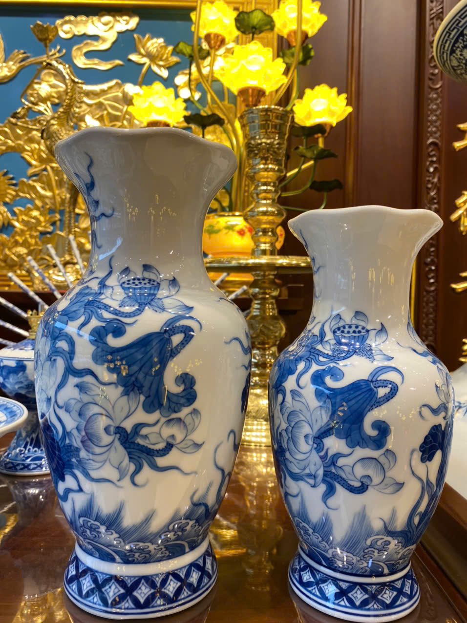 Lọ Lượn Miệng Sen Phú Qúy Men Lam