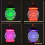 Đèn cầu pha lê bông hoa sen nắp ô thân hợp kim đồng