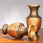 Lọ Hoa Đồng Đỏ Nâu Hoa Sen Chữ Phật – Đồ Thờ Cúng Cao Cấp