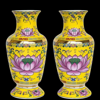 Lọ Hoa Gấm Vàng Hoa Sen Cao Cấp – Đồ Thờ Cúng Sang Trọng