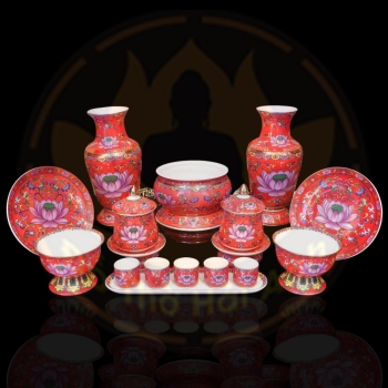 Bộ Đồ Thờ Sứ Gấm Đỏ Hoa Sen  – Tăng Phúc Lộc, Đón Tài Vượng