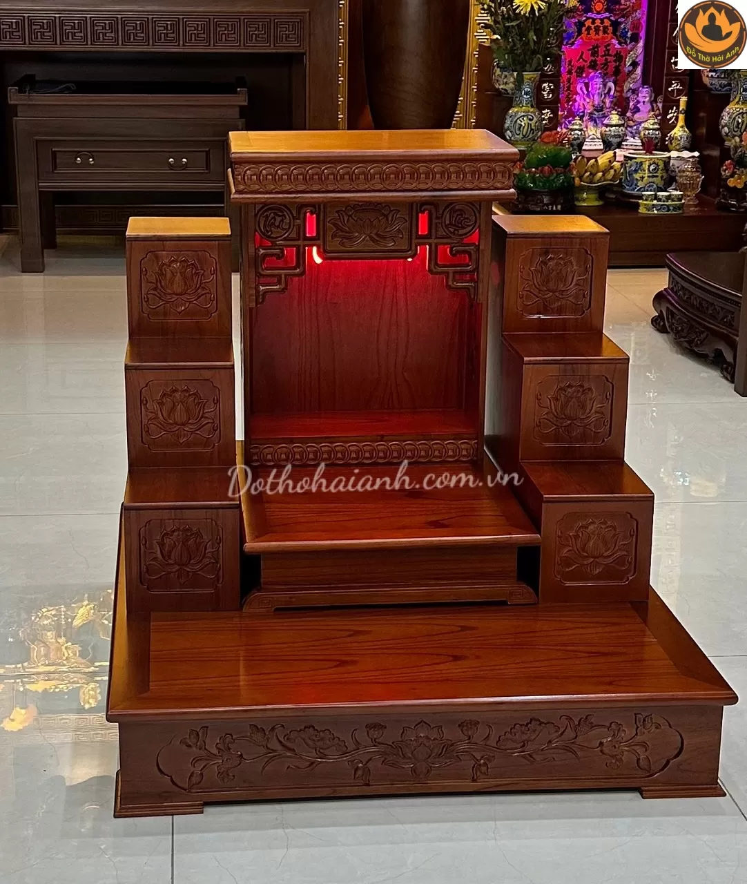 Ban Thần Tài Hiện Đại Sen Gỗ Xoan Màu Cánh Dán