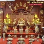 Trọn Bộ Bàn Thờ Gia Tiên Osa Dát Vàng & Bộ Đồ Thờ Men Rạn Vẽ Vàng Cao Cấp