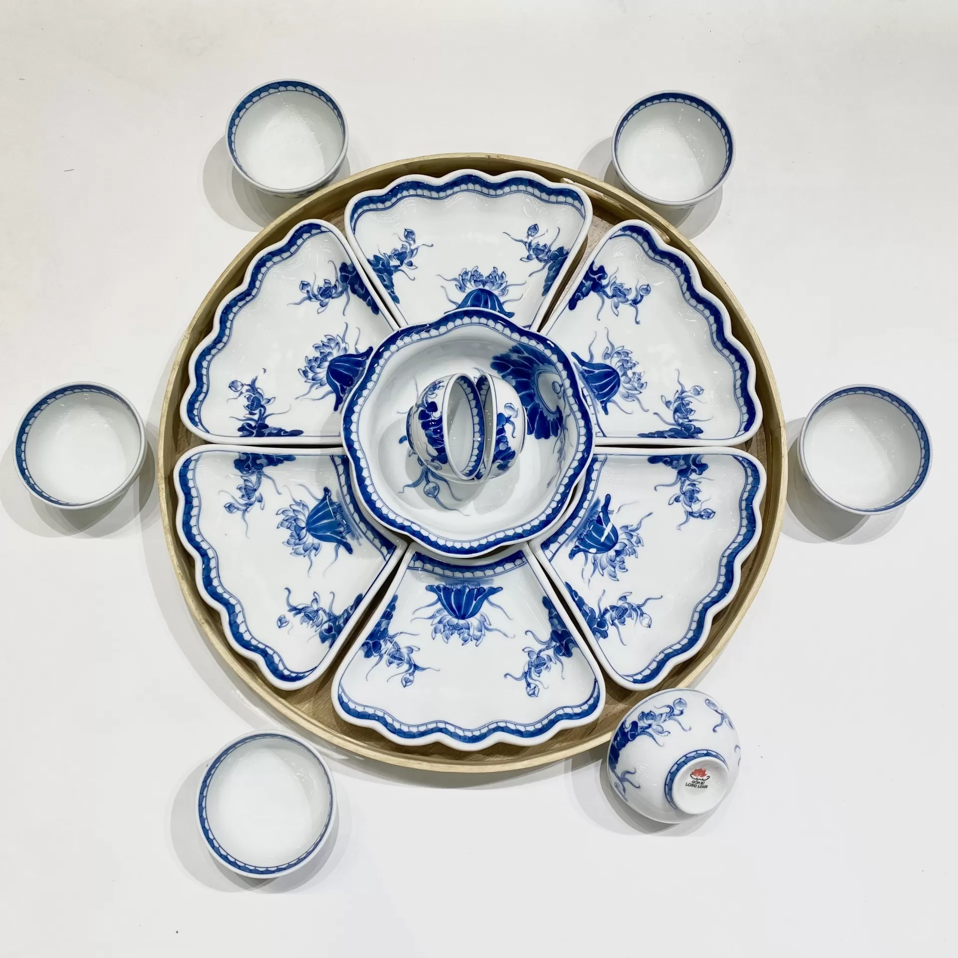 Bộ Đồ Ăn Hoa Sen Phú Quý Men Lam