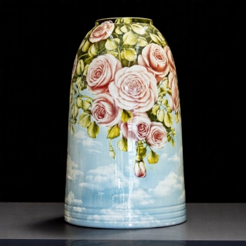 Bình chuông hoa hồng