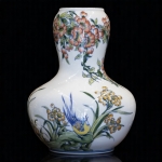 Bình gốm hạo tiết cây cỏ hoa lá nở rộ